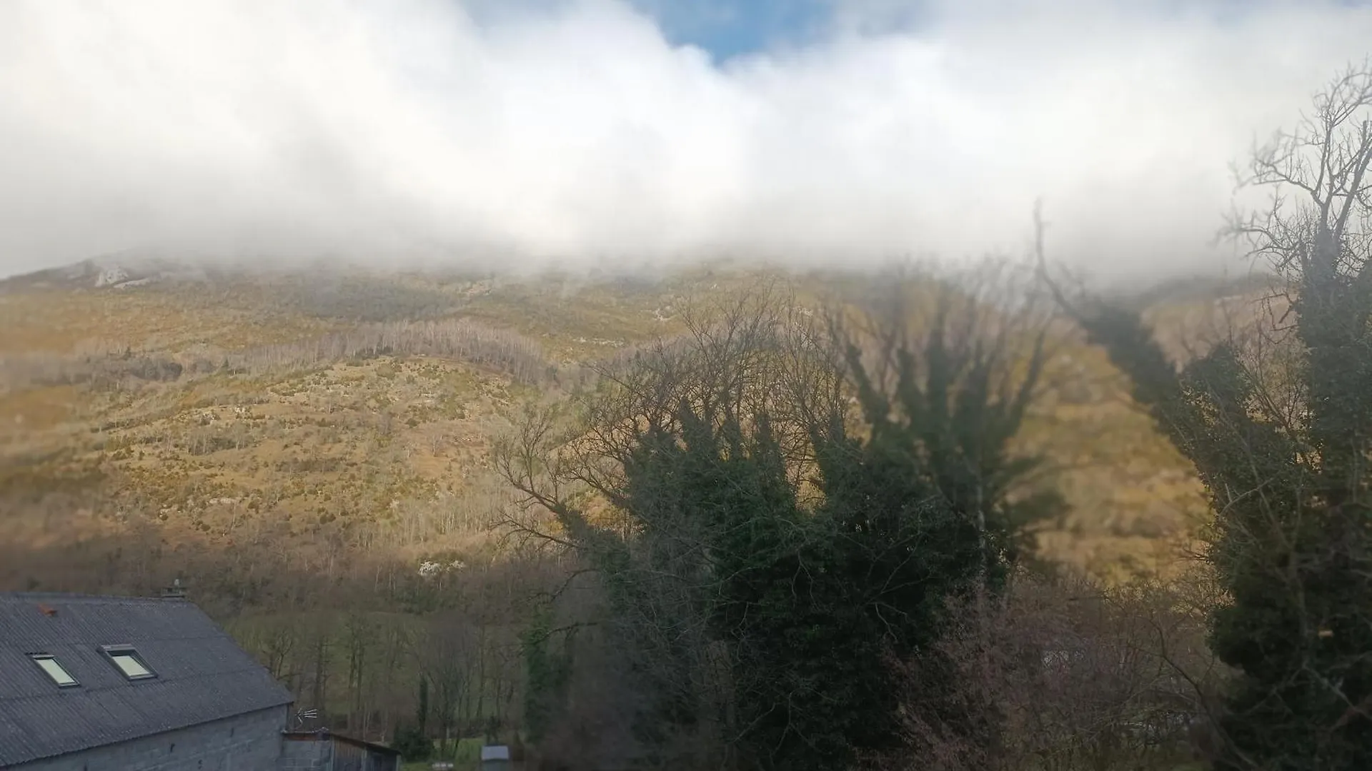 Gite Ha-Py Cocon Campan Holiday home